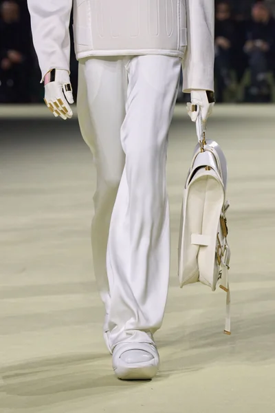 Look 39